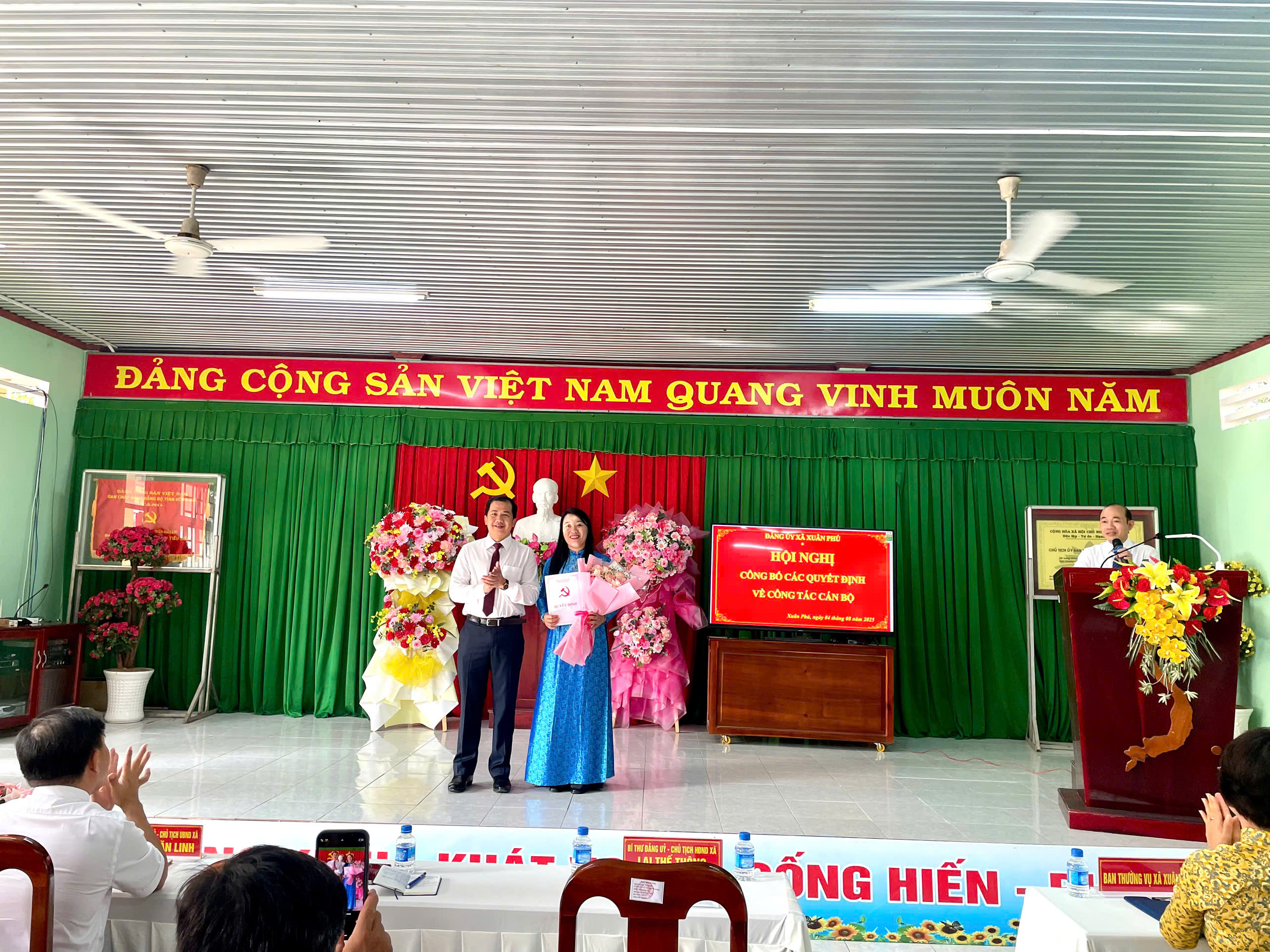 z6872147598055 8ea07800d2b34ee9b4b3c4f5599d3819