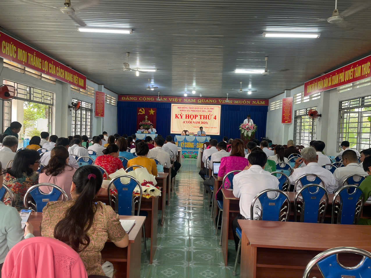 z7345607619581 137e6c8d788cae8b8f8546a3c05eca3e