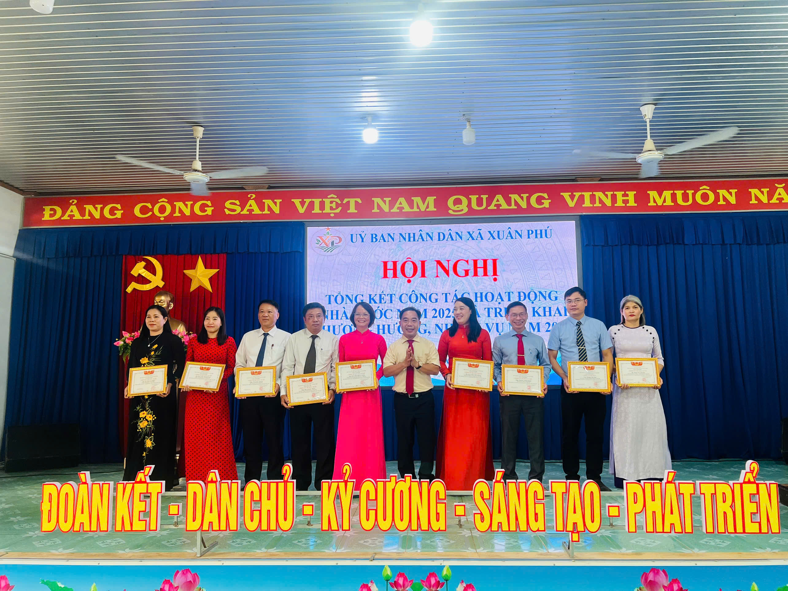XUÂN PHÚ TỔ CHỨC HỘI NGHỊ TỔNG KẾT HOẠT ĐỘNG NHÀ NƯỚC NĂM 2025 VÀ TRIỂN KHAI PHƯƠNG HƯỚNG, NHIỆM VỤ NĂM 2026