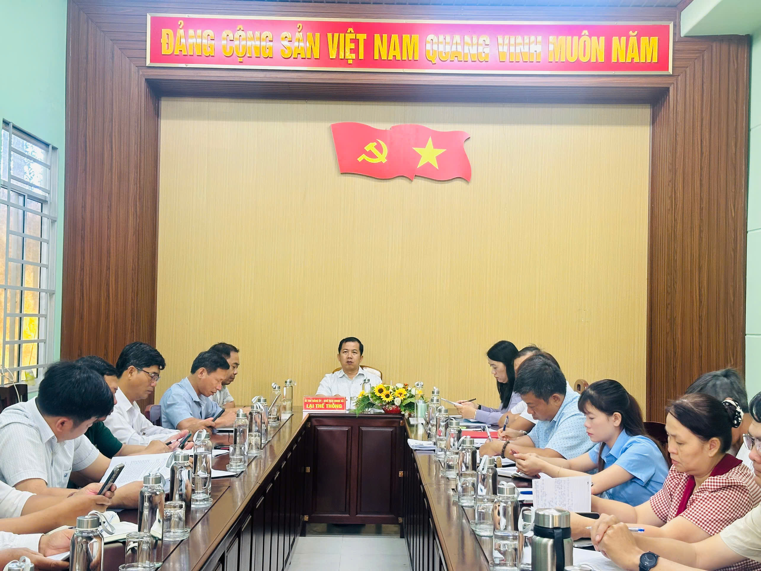 Xã Xuân Phú tổ chức rà soát các nhiệm vụ liên quan đến công tác bầu cử trên địa bàn xã