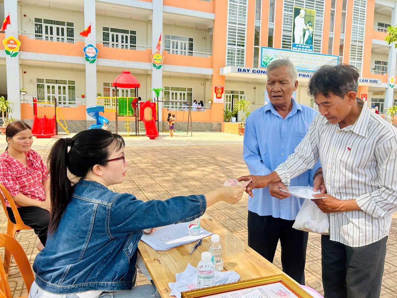 z7738873484715 122af606588874b2edb4495e5424baf3