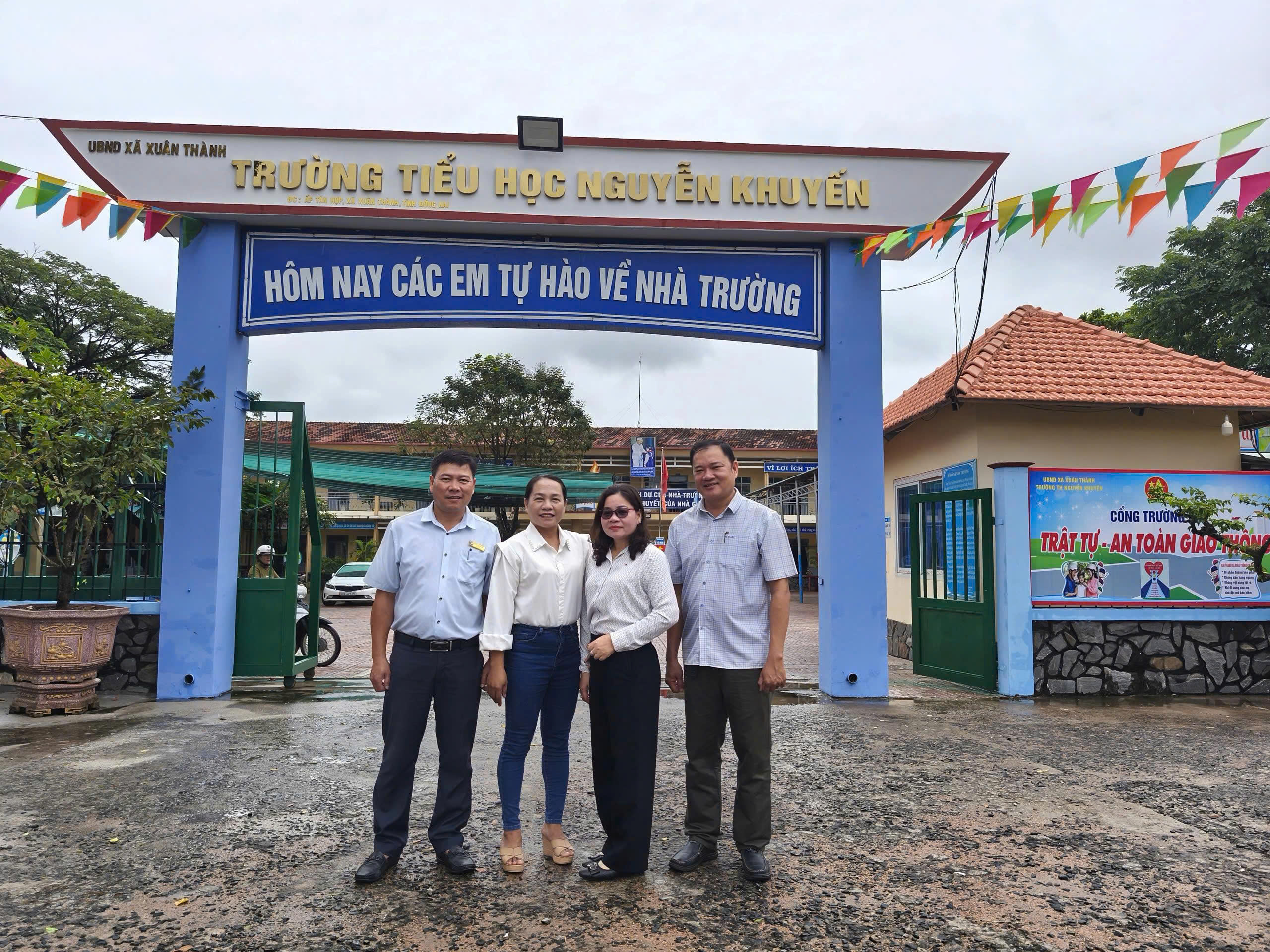 Ngày 21/8/2025, đồng chí Huỳnh Thanh Thoảng- Phó Chủ tịch UBND xã Xuân Thành đã đến kiểm tra công tác chuẩn bị cơ sở vật chất cho năm học mới và Lễ khai giảng năm học 2025–2026 tại các trường học trên địa bàn xã
