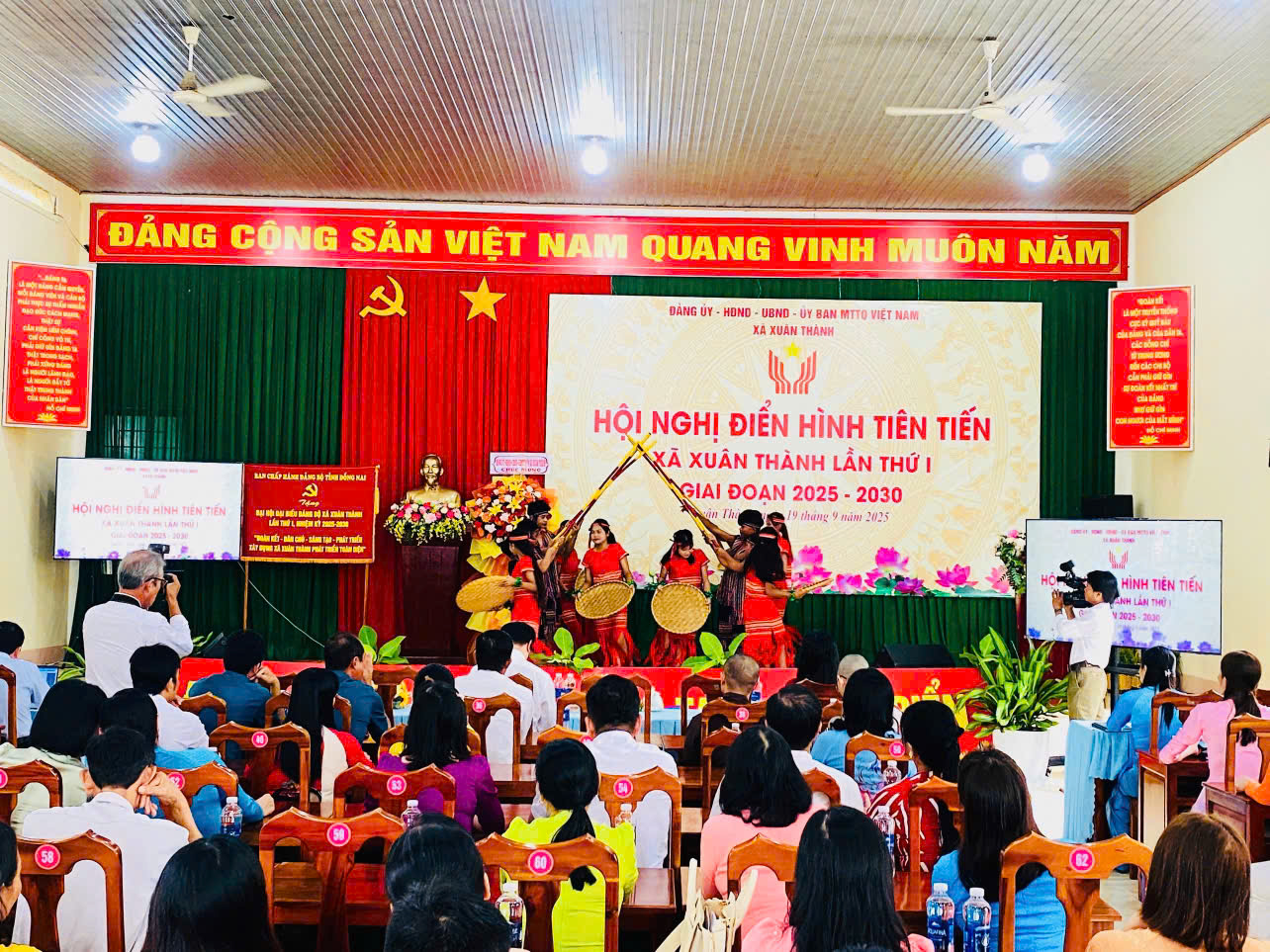 XÃ XUÂN THÀNH TỔ CHỨC HỘI NGHỊ ĐIỂN HÌNH TIÊN TIẾN LẦN THỨ I