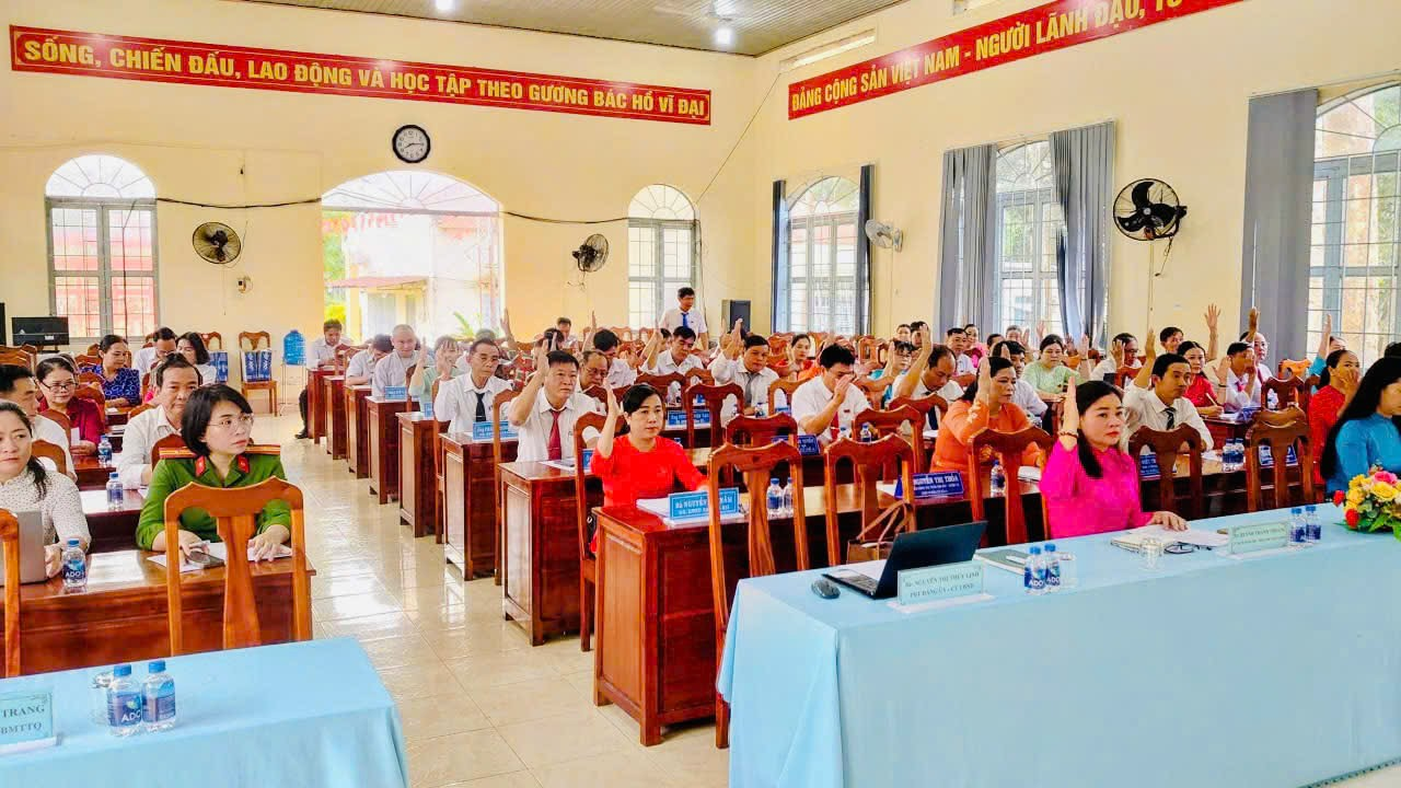 xã Xuân Thành tổ chức kỳ họp Kỳ họp thứ 4 (Kỳ họp chuyên đề)