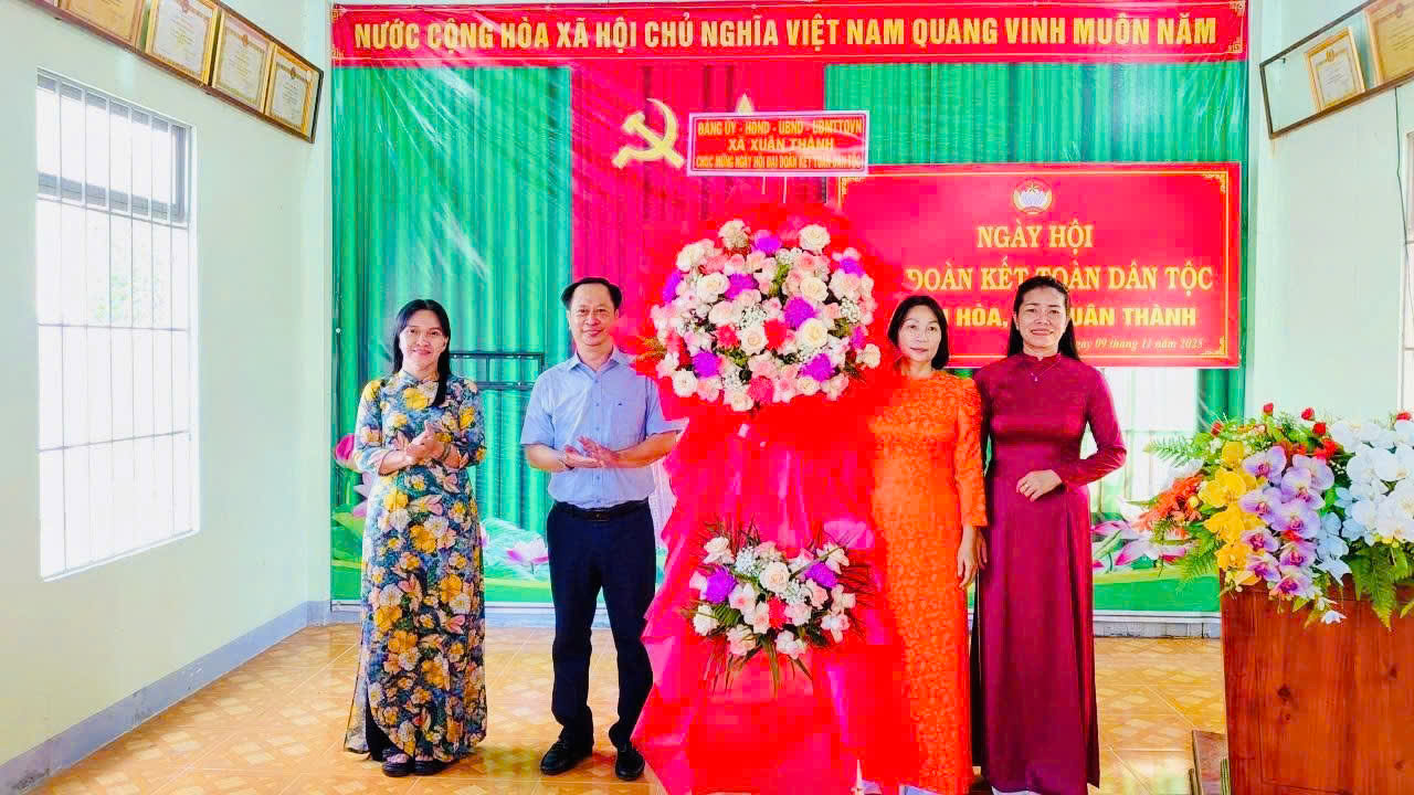 Ấp Tân Hòa tưng bừng tổ chức Ngày Hội Đại Đoàn Kết Toàn Dân Tộc