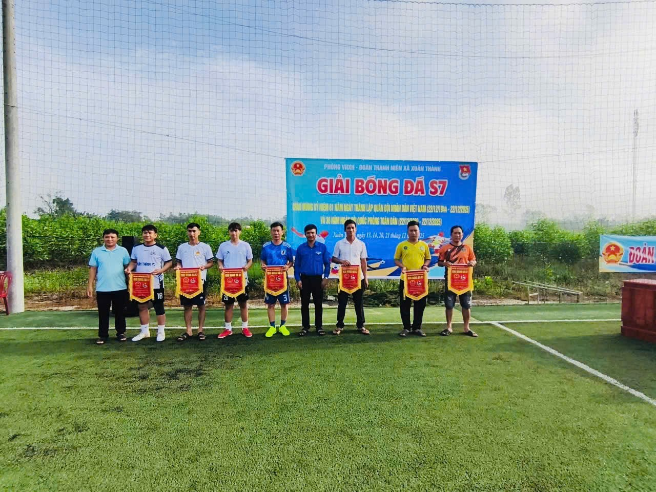 Khai mạc Giải bóng đá sân 7 chào mừng kỷ niệm 81 năm Ngày thành lập Quân đội nhân dân Việt Nam và 36 năm Ngày hội Quốc phòng toàn dân